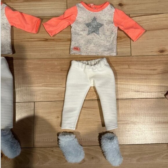 Our Generation Doll Clothes Set Of 2 Identical Outfits With Pants Tops & A Pair - Picture 6 of 7